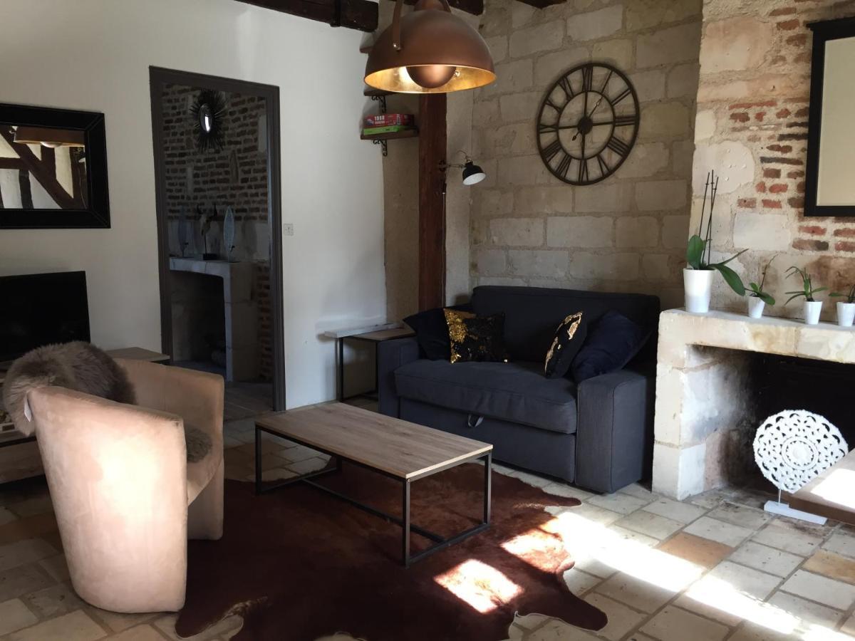 Appartement Dans Immeuble 15 Eme Siecles Vieux Тур Екстериор снимка