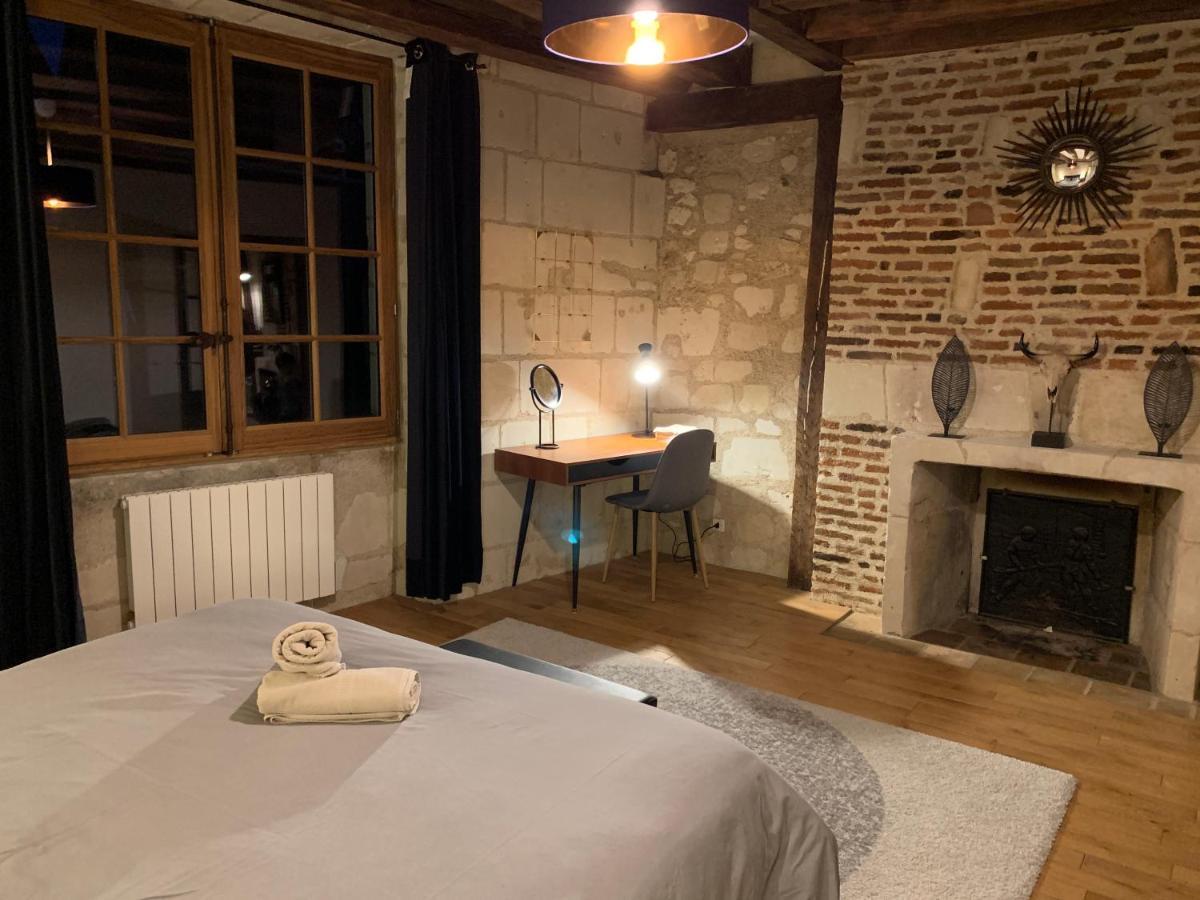 Appartement Dans Immeuble 15 Eme Siecles Vieux Тур Екстериор снимка